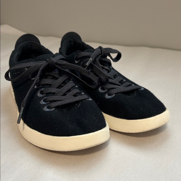 Allbirds Wool Piper Casual Sneaker - Picture 2 of 9